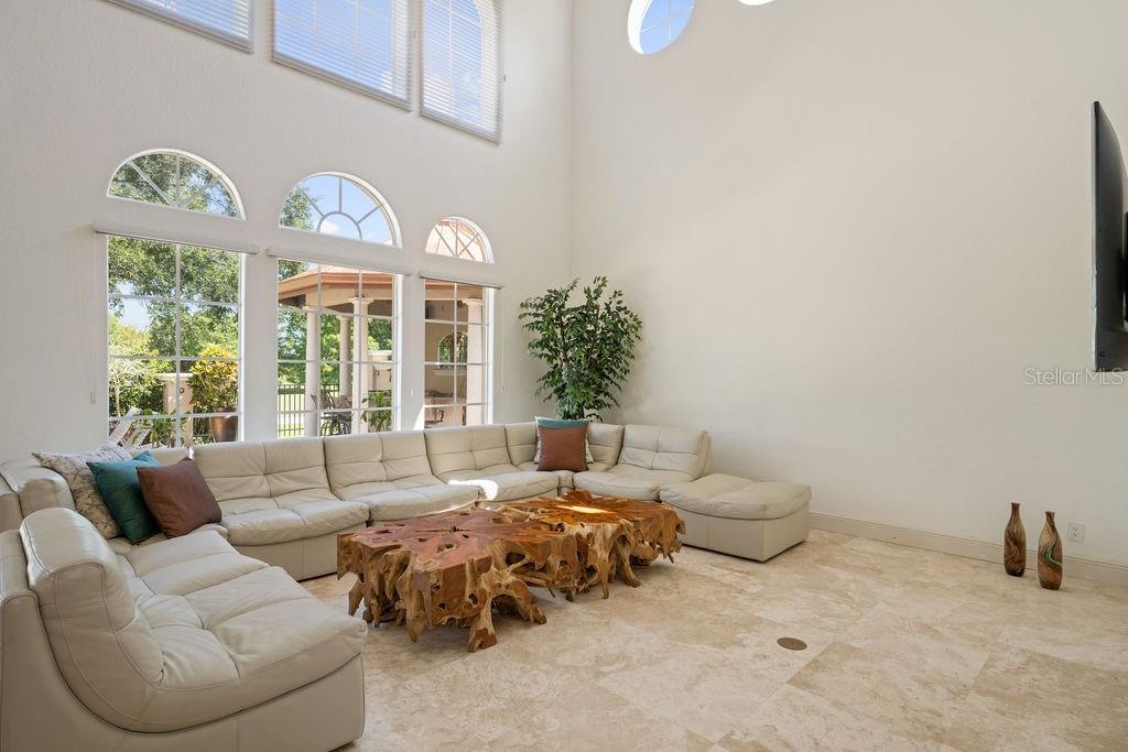 Property Photo:  11209 Macaw Court  FL 34786 