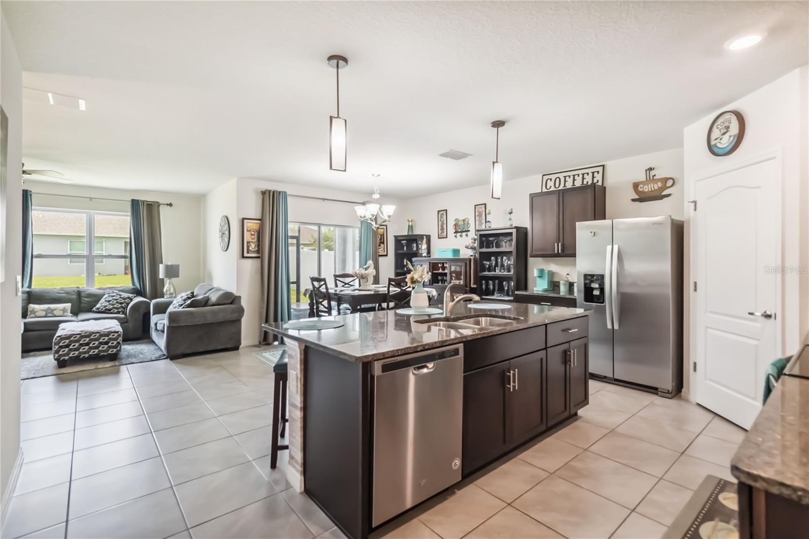 Property Photo: 1433 Riverboat Drive FL 34744