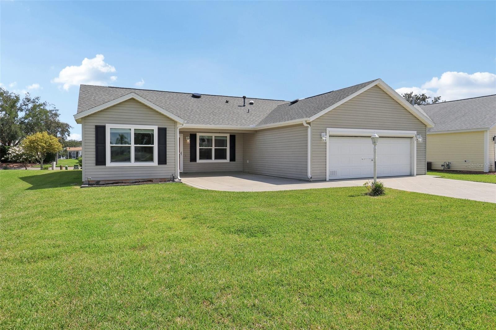 Property Photo: 2415 Saluda Street FL 32162