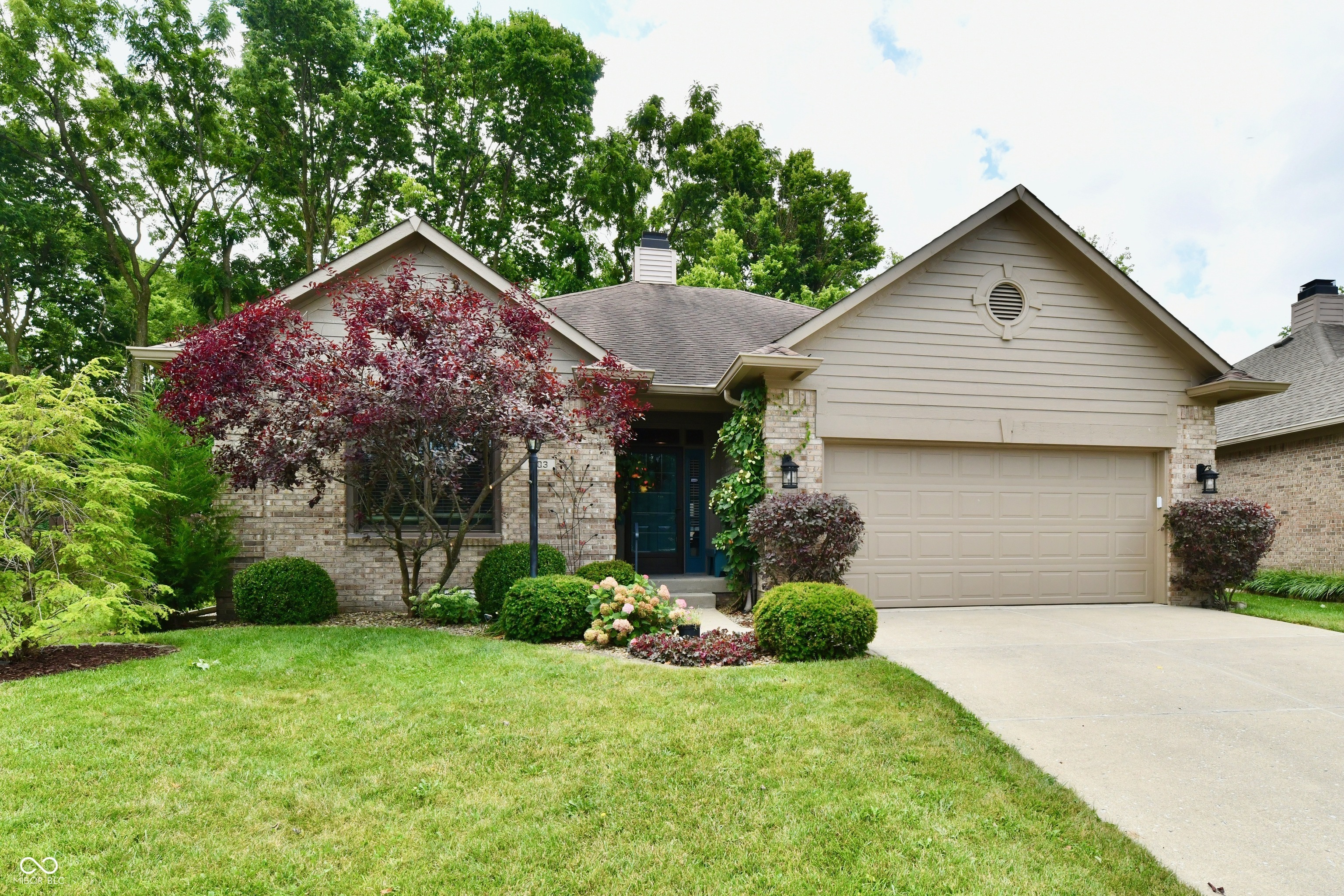 1603 Oakmere Way  Greenwood IN 46142 photo