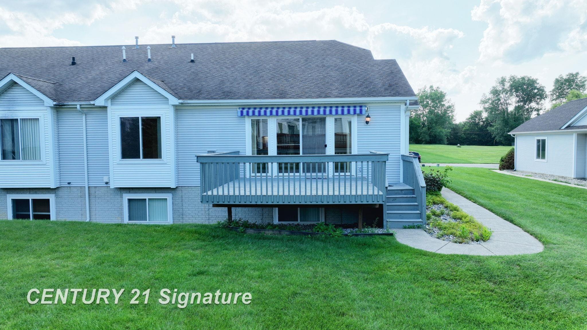 Property Photo:  132 Aberdeen Drive  MI 48433 