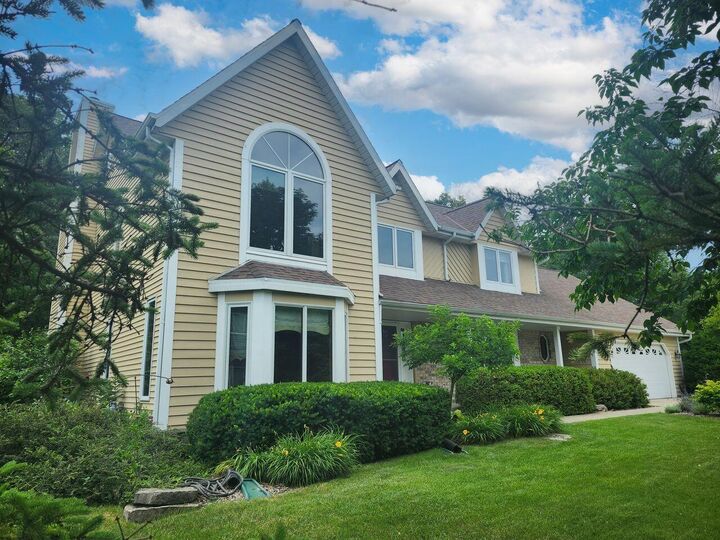 4562 W Martinton Ct  Franklin WI 53132 photo