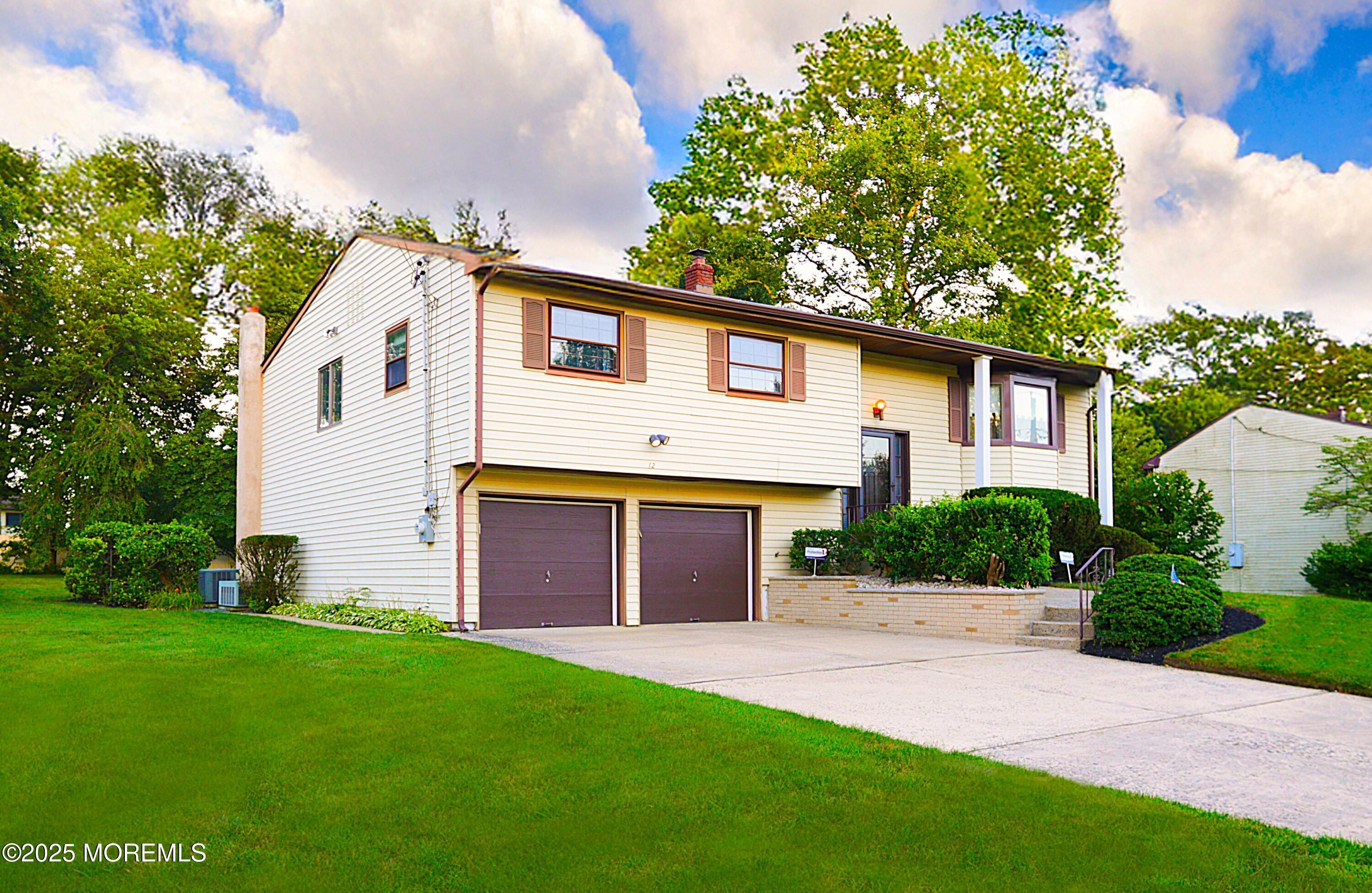 12 Tompkins Road  East Brunswick NJ 08816 photo