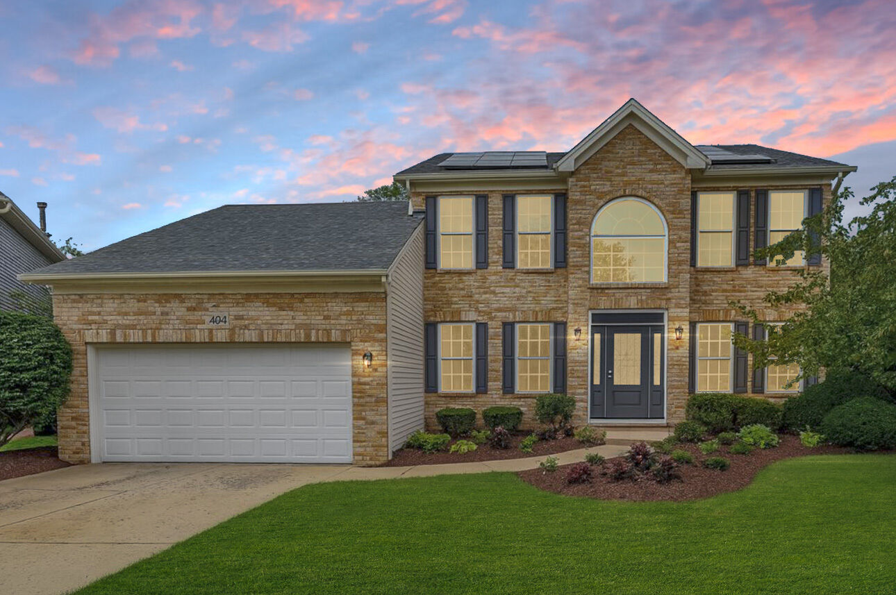Property Photo: 404 Kent Court IL 60543