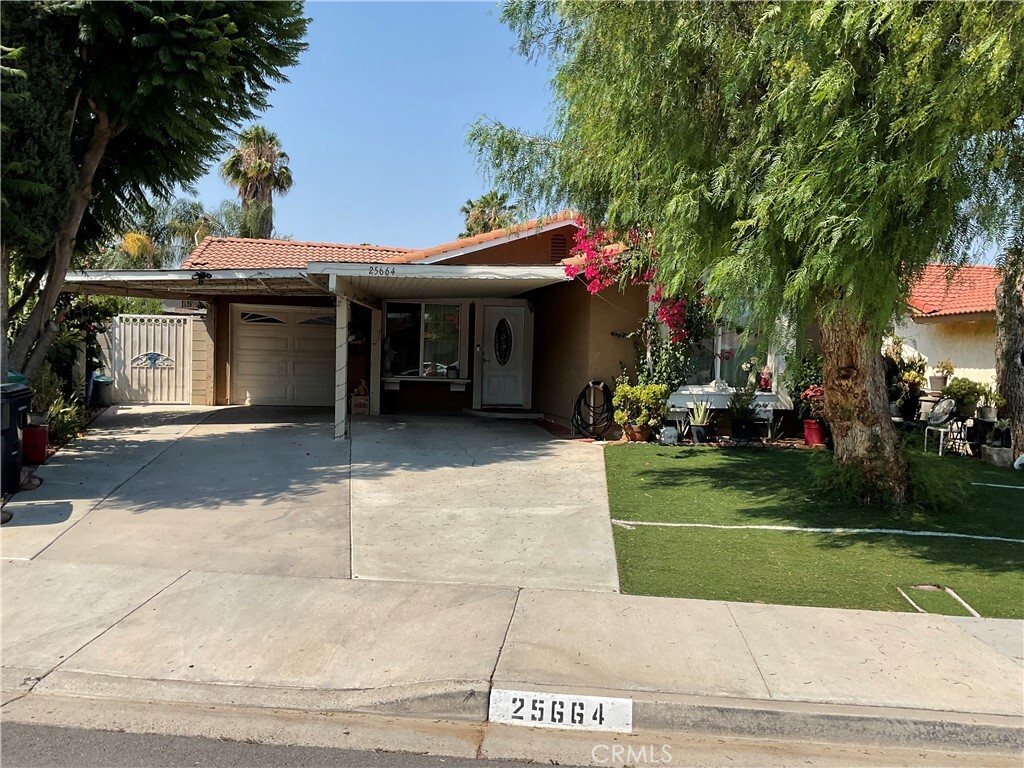 Property Photo: 25664 Lola Court CA 92586