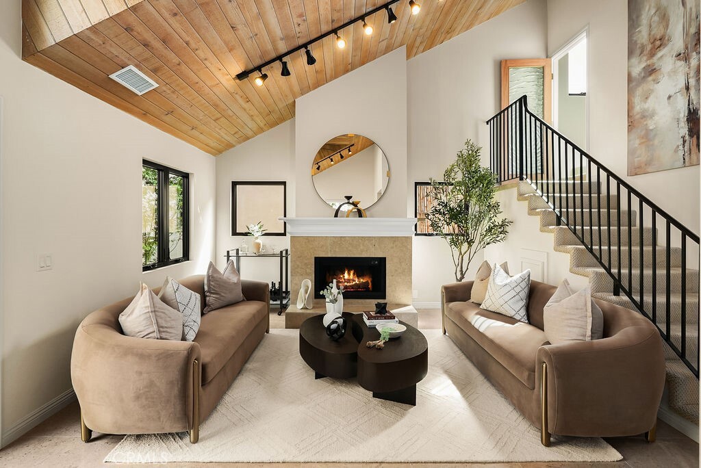 441 1/2 Goldenrod Avenue  Corona Del Mar CA 92625 photo