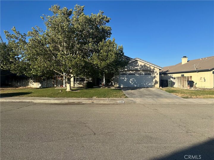 Property Photo:  2248 Greenhill Street  CA 93560 