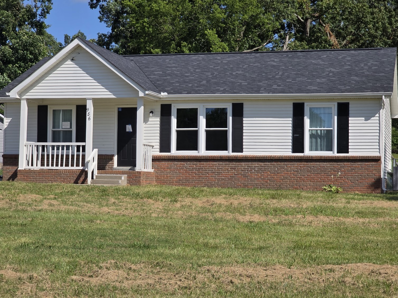 Property Photo: 986 May Apple Dr TN 37042