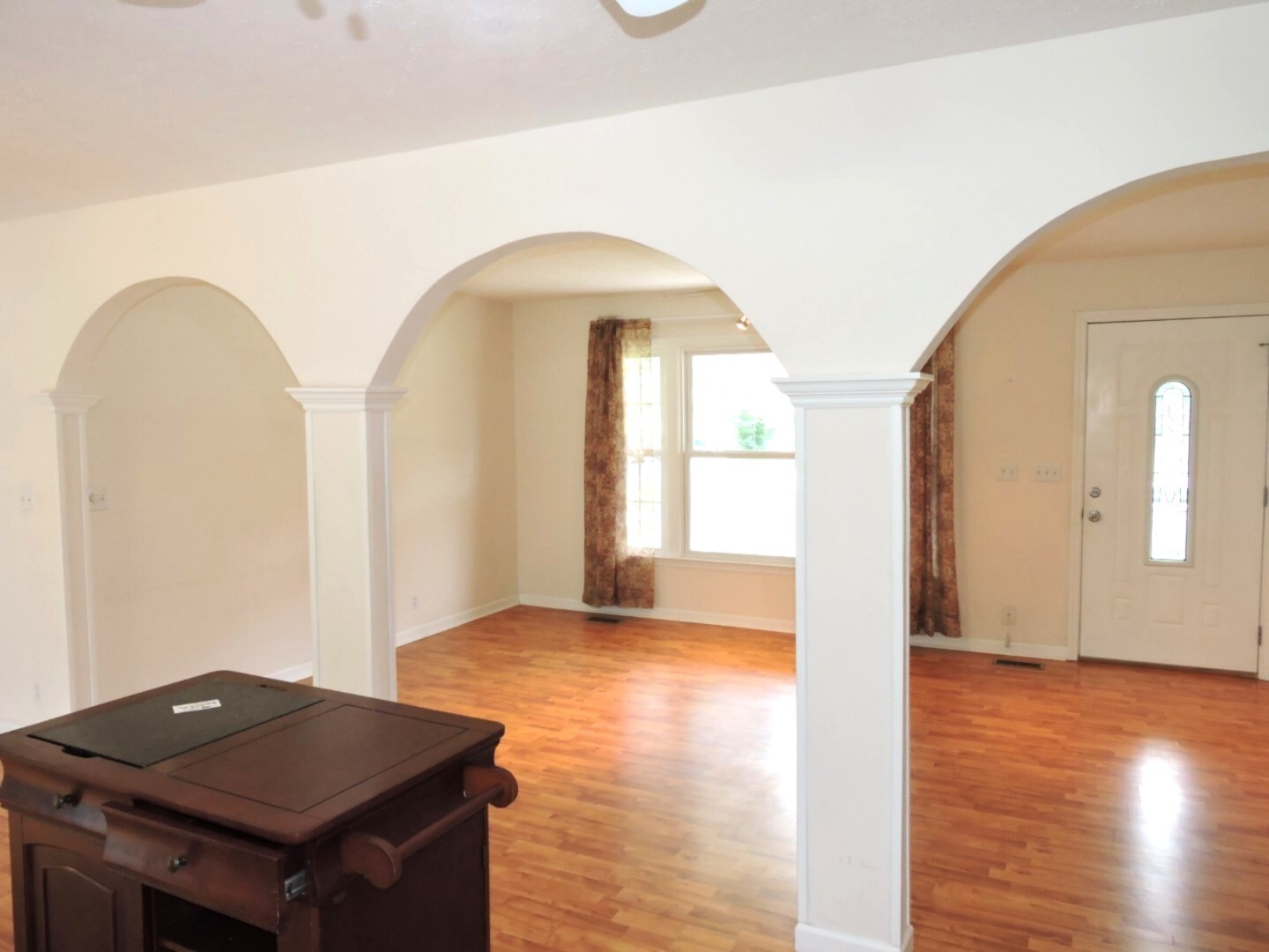 Property Photo: 1304 Oak Dr TN 37355