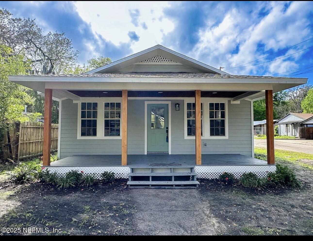Property Photo: 44 S Whitney Street FL 32084
