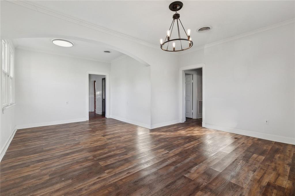 Property Photo:  204 Transcontinental Drive  LA 70001 