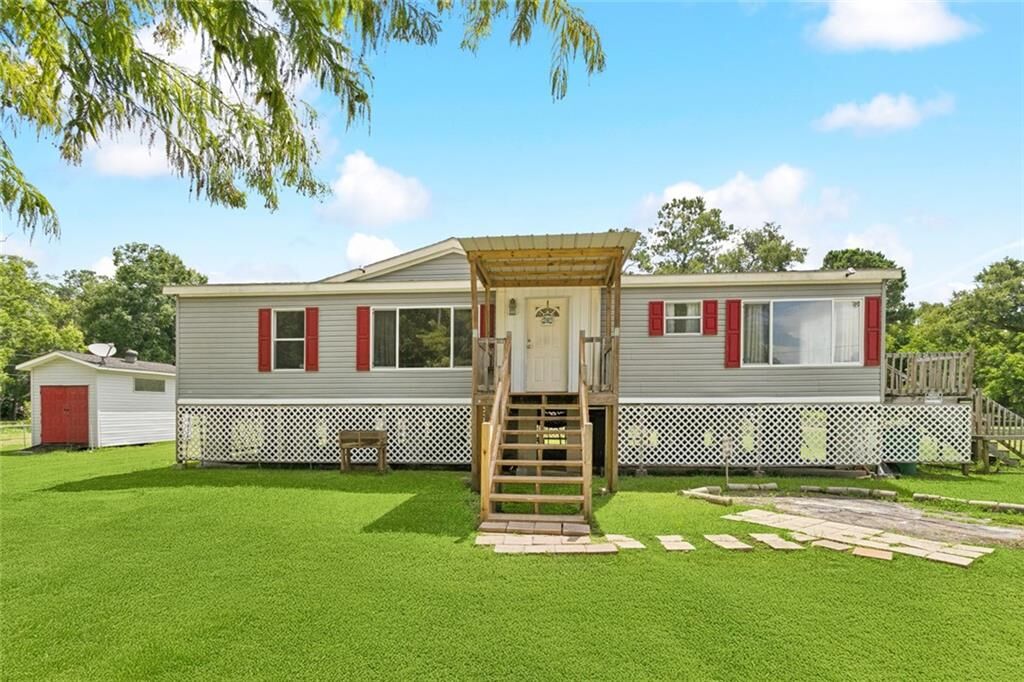 Property Photo: 56116 Blue Ridge Drive LA 70461
