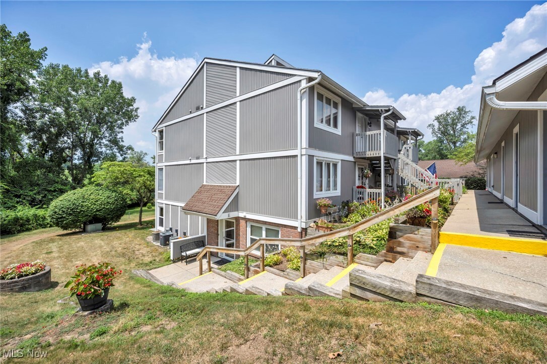 Property Photo:  255 Portage Lakes Drive  OH 44319 