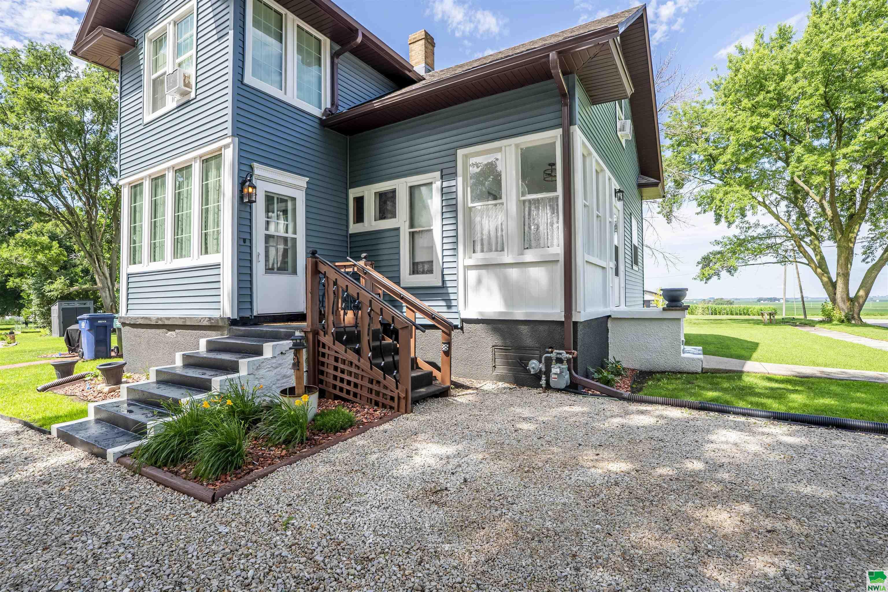 Property Photo: 455 NW 3rd St IA 51245