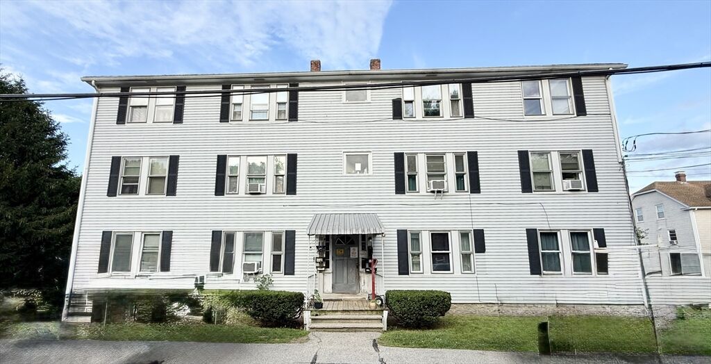Property Photo:  19 Williams St  MA 01571 