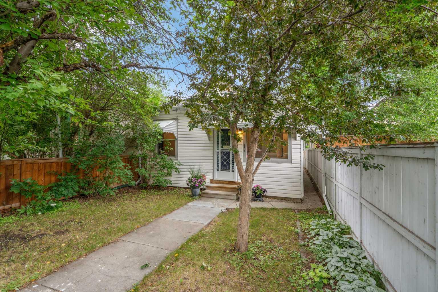 Property Photo: 908 5 Street NW AB T2N 1R2