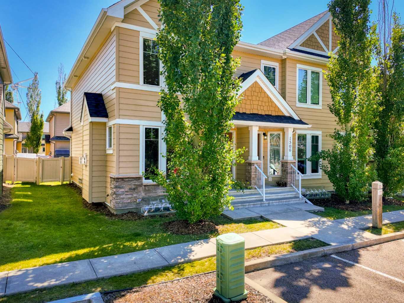 Property Photo: 30 Carleton Avenue 1507 AB T4P 0M8