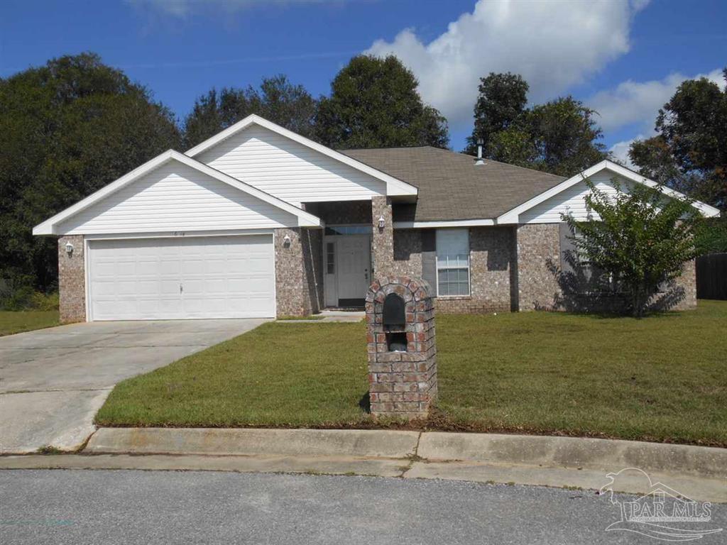 Property Photo: 6718 Fort Deposit Dr FL 32526