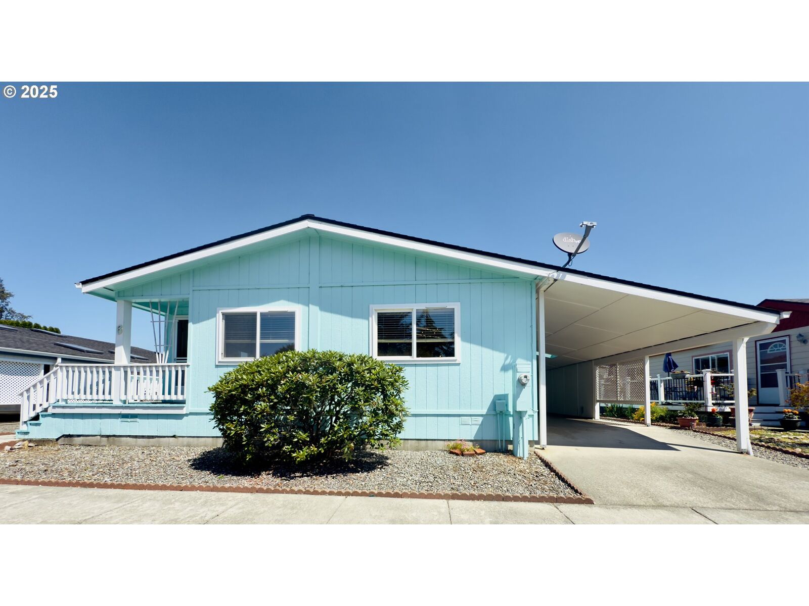 Property Photo: 98045 Olsen Ln 6 OR 97415