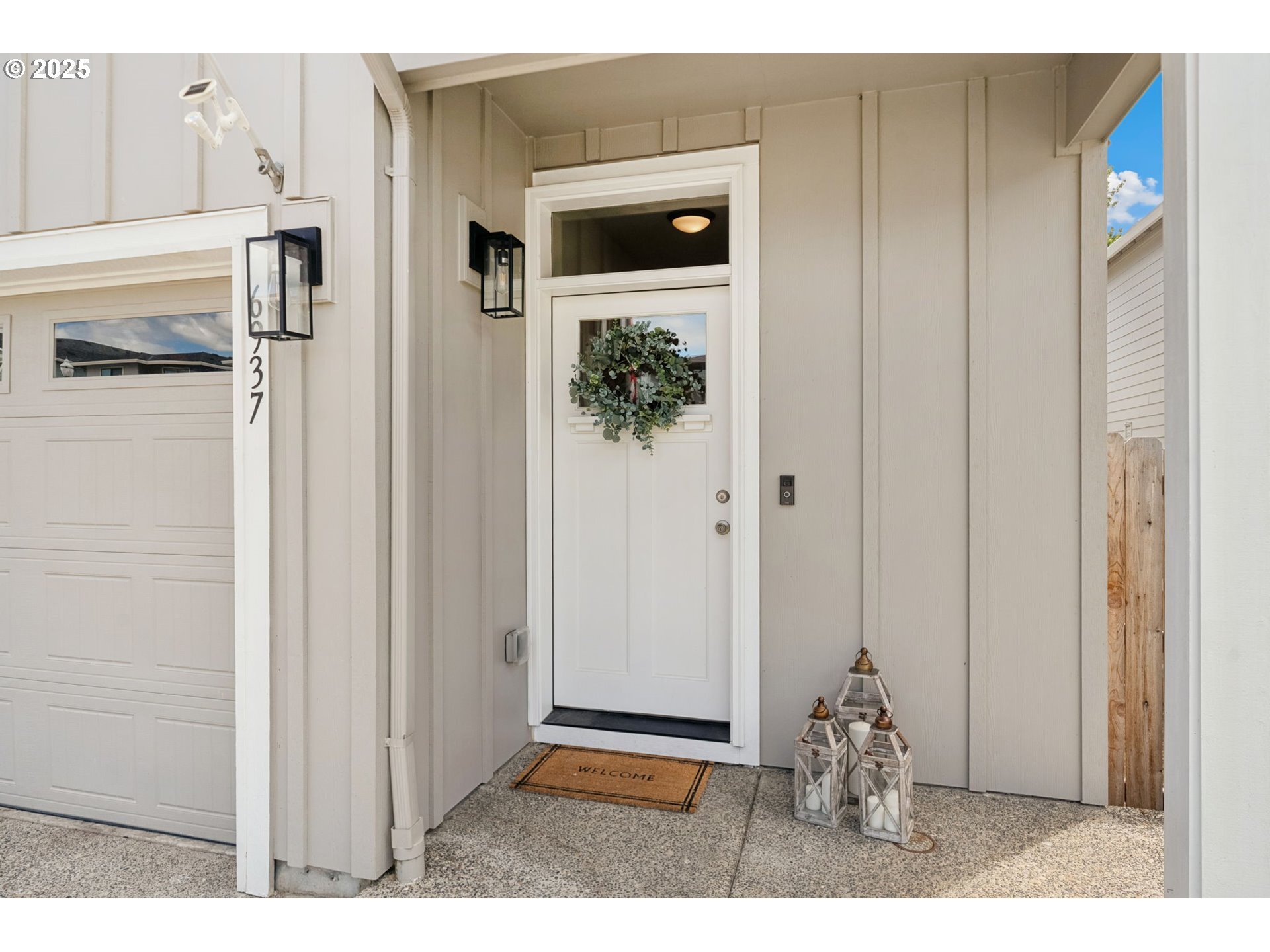 Property Photo: 6937 N Madison Cir WA 98642
