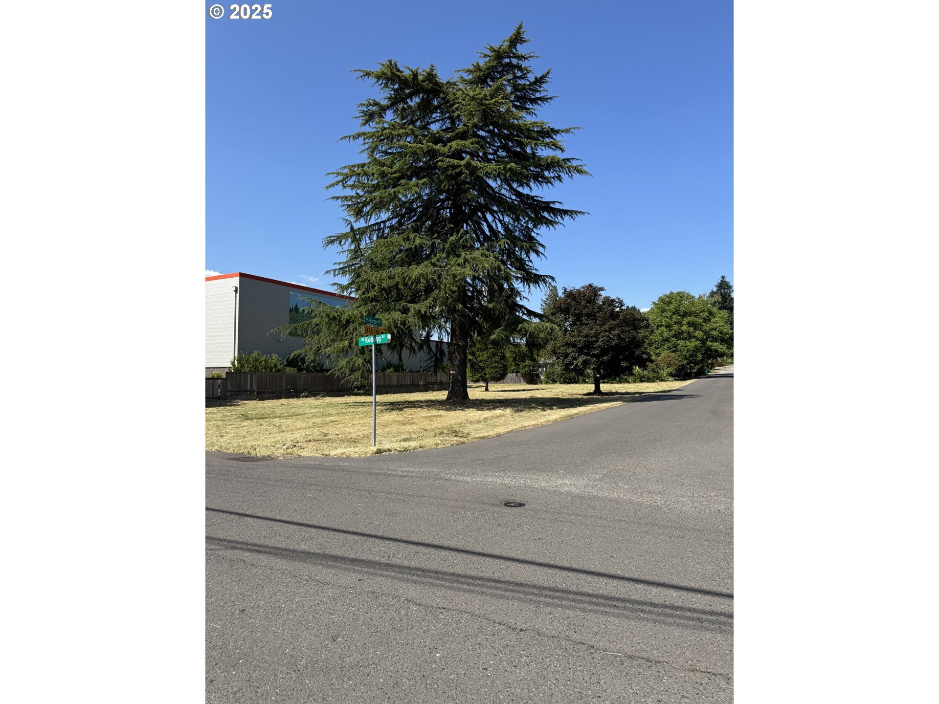 14824 SE Kellogg Ave  Milwaukie OR 97267 photo