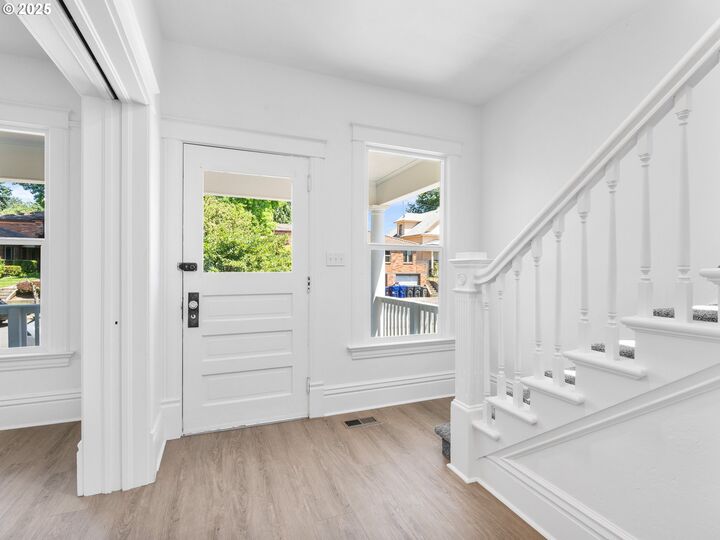 Property Photo: 3818 SE Morrison St OR 97214