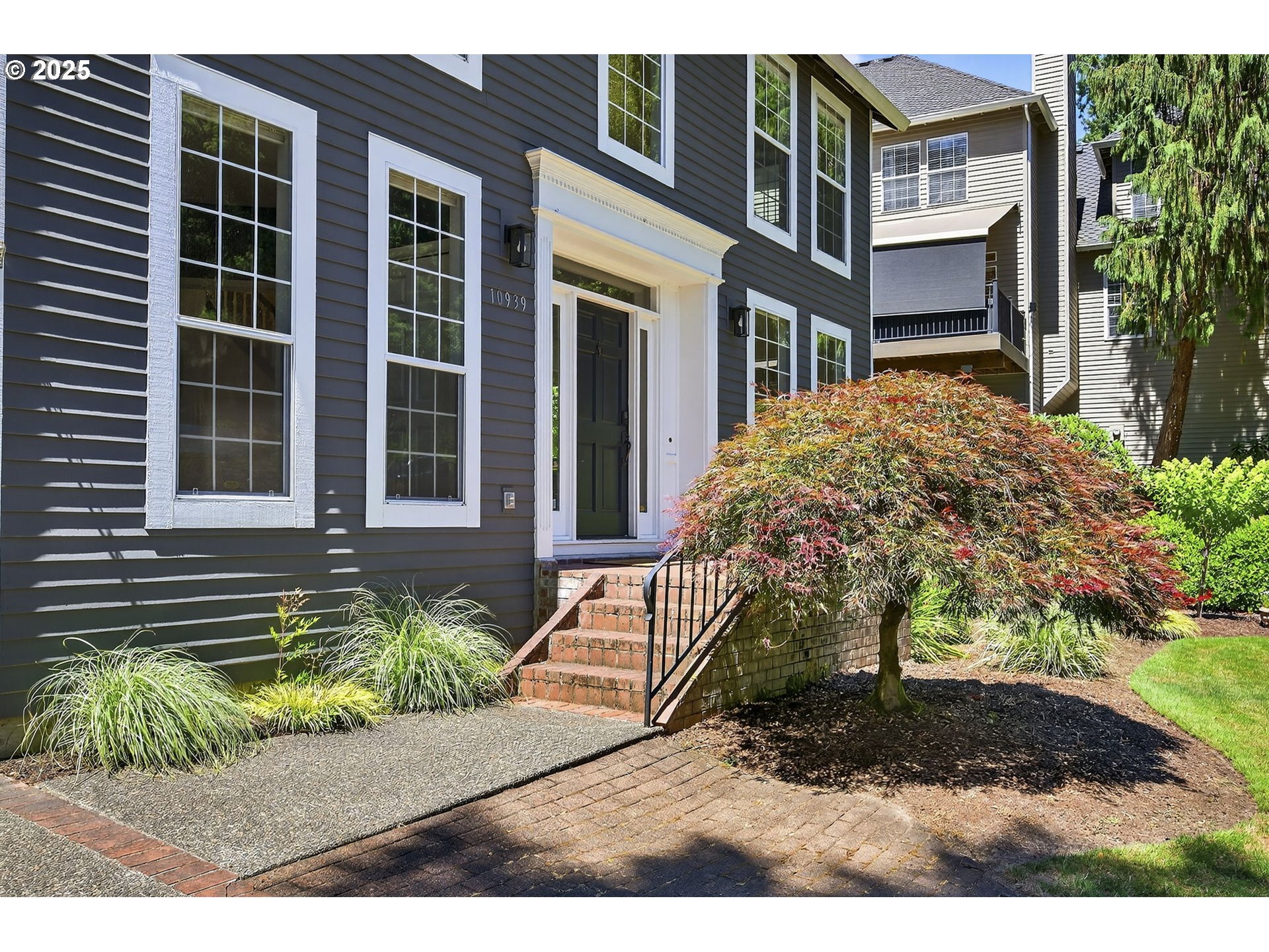 Property Photo: 10939 SW 29th Ct OR 97219
