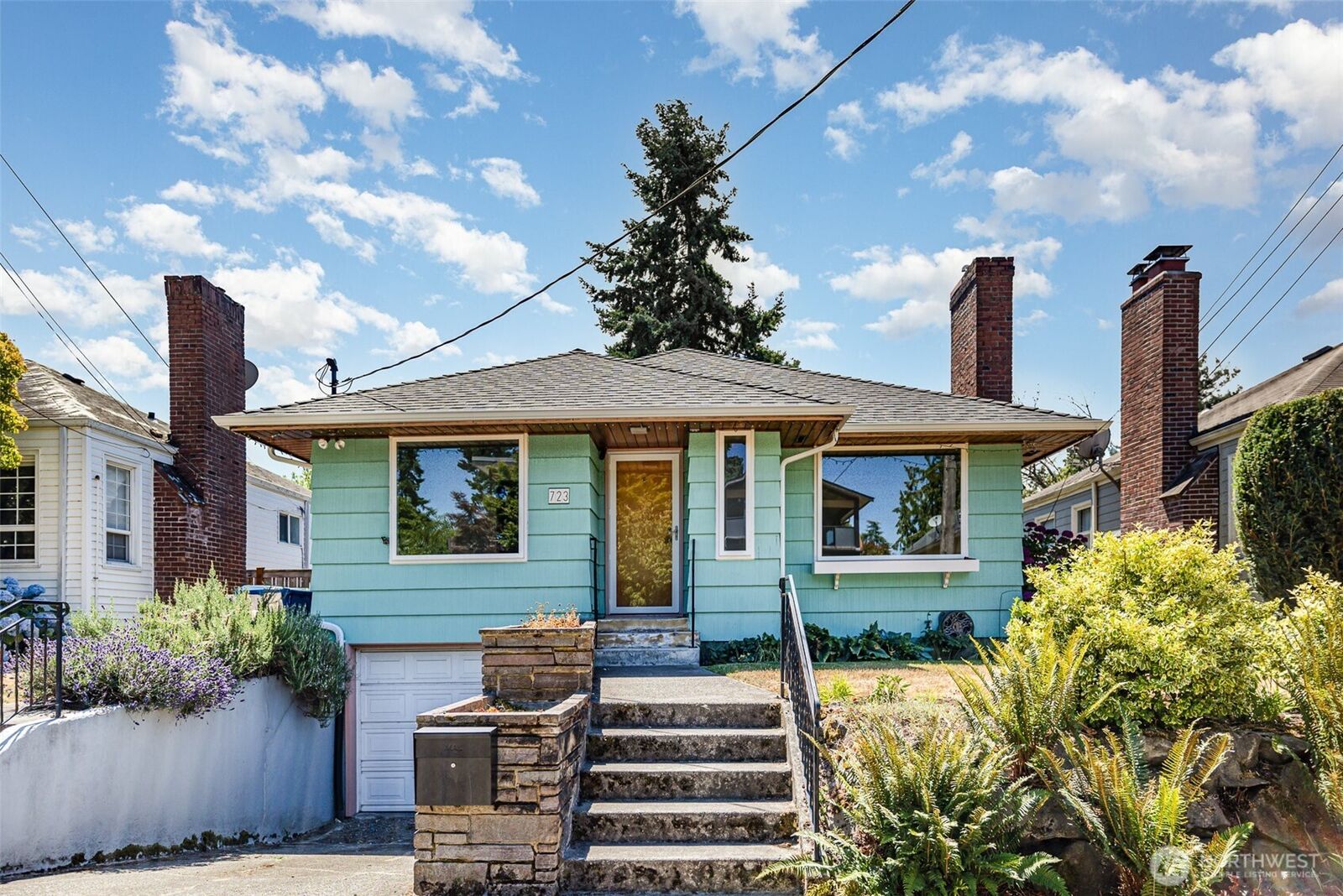 Property Photo: 723 N 81st Street WA 98103