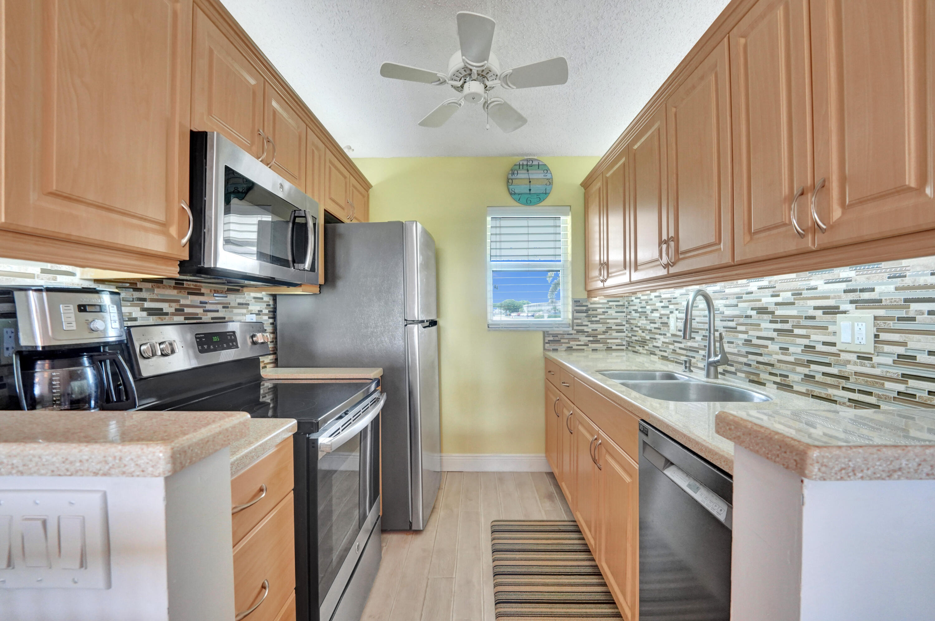Property Photo:  1804 Ocean Drive 109  FL 33426 