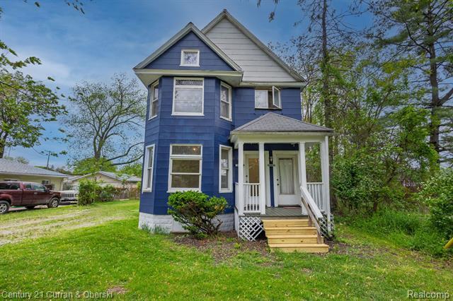 Property Photo: 28604 Grayling Avenue MI 48336