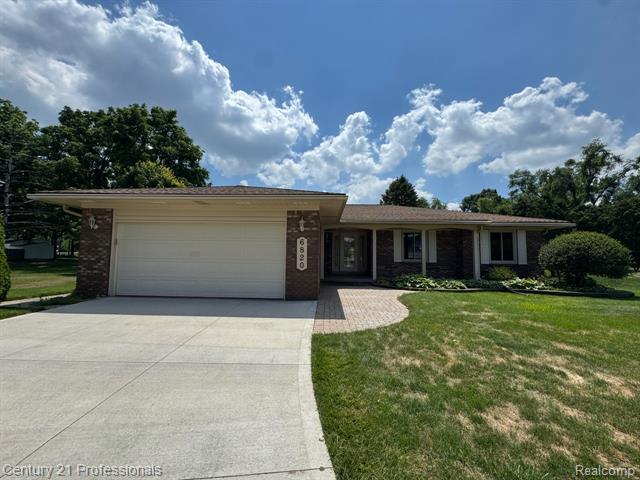 Property Photo: 6820 Emerald Shores Drive MI 48085