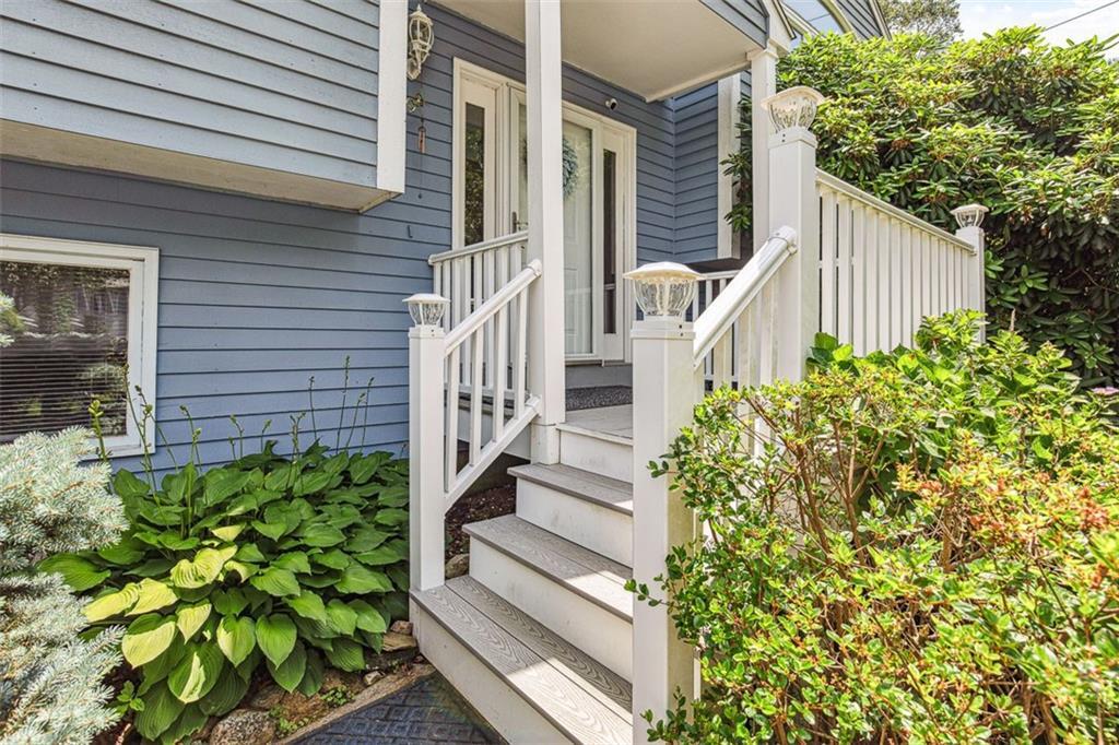 Property Photo: 9 Ivy Hollow Court RI 02921