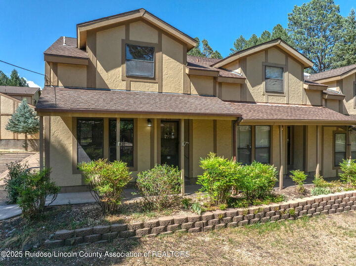 Property Photo:  82 Geneva Place  NM 88345 