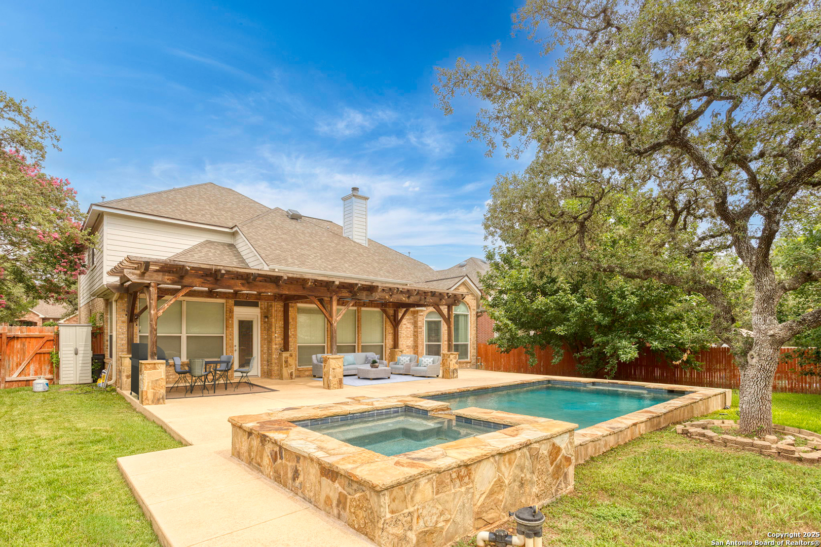 Property Photo:  819 Steubing Oaks  TX 78258 