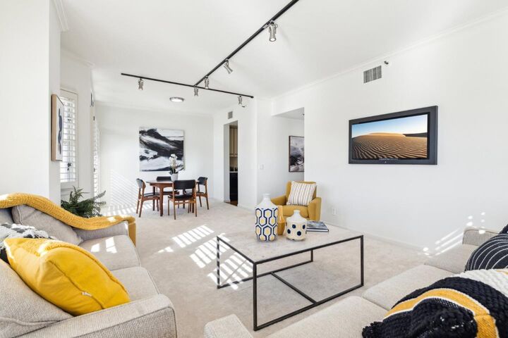 Property Photo:  1 Baldwin Avenue 510  CA 94401 