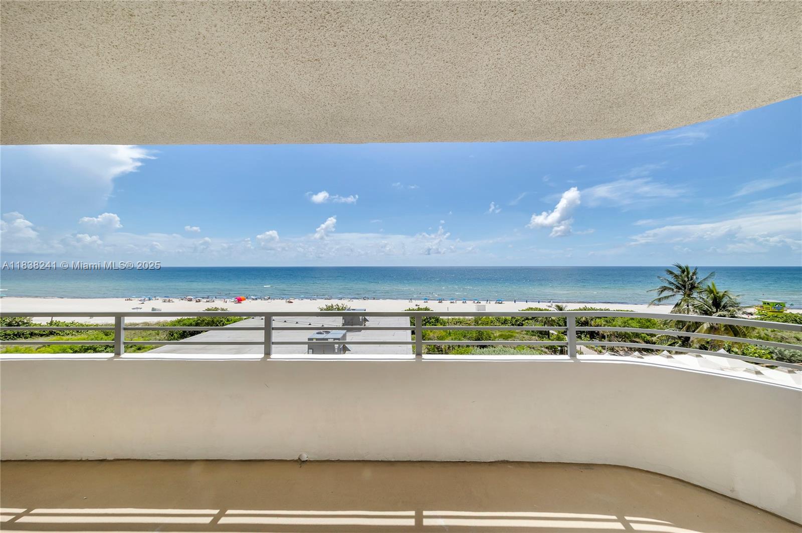 Property Photo: 5555 Collins Ave 6D FL 33140