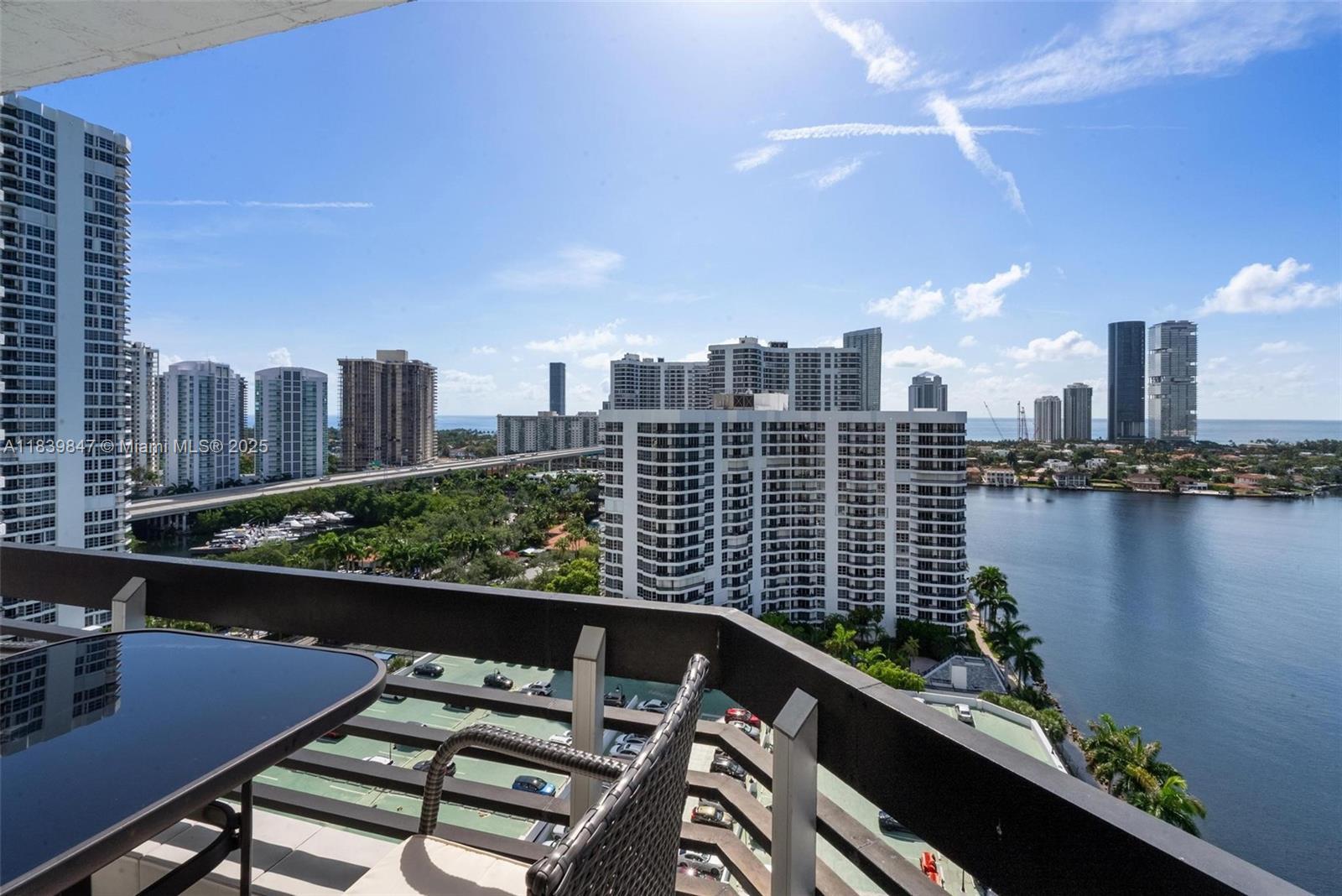 Property Photo: 3530 Mystic Pointe Dr 2014 FL 33180