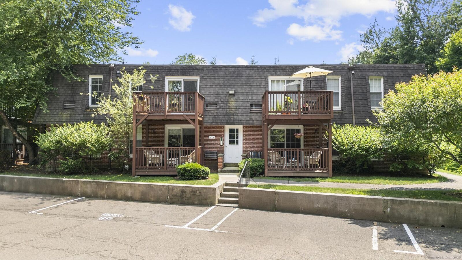 Property Photo:  279 Bridge Street Apt 2  CT 06905 