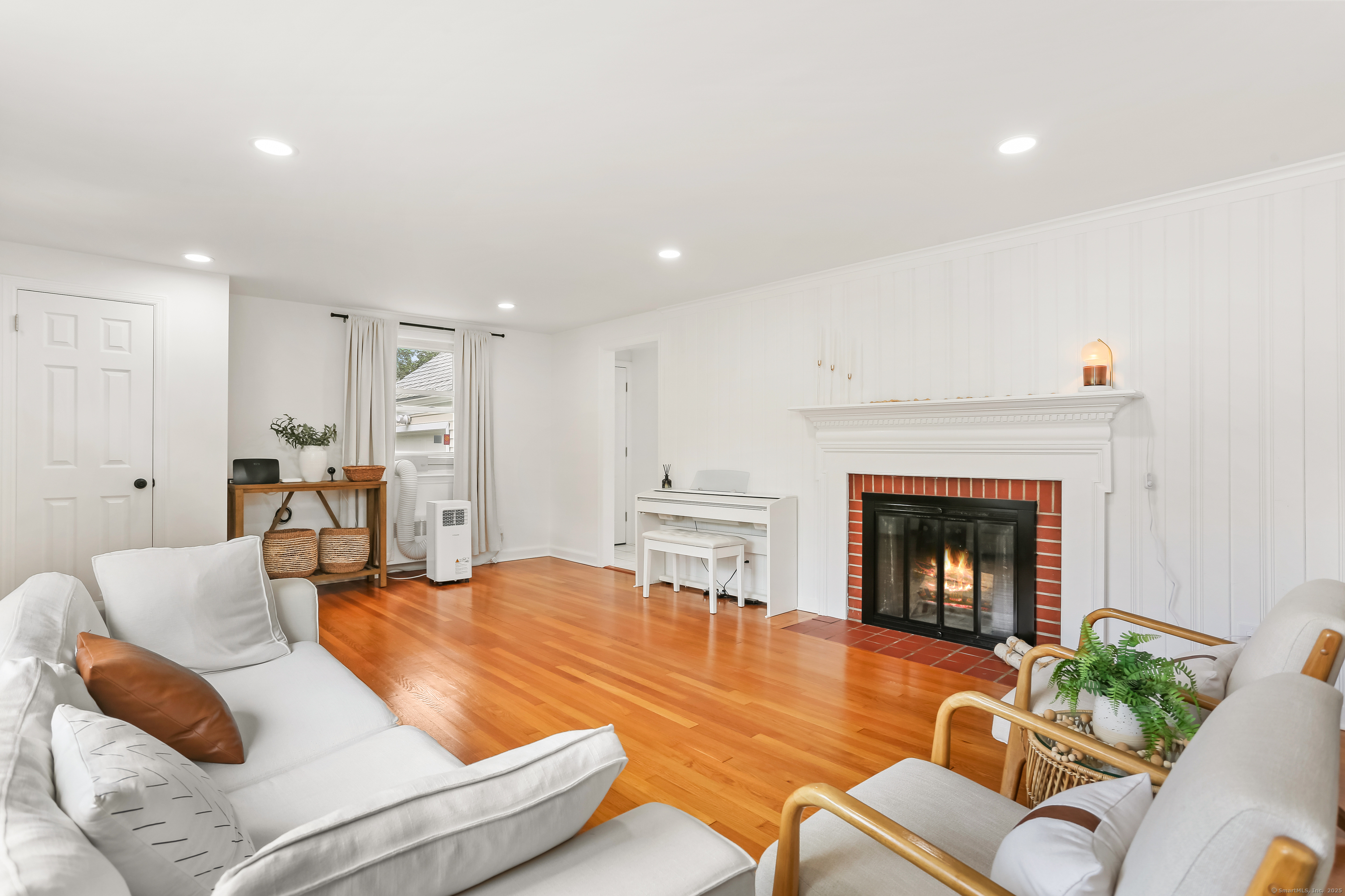 Property Photo: 21 Frederick Street CT 06611