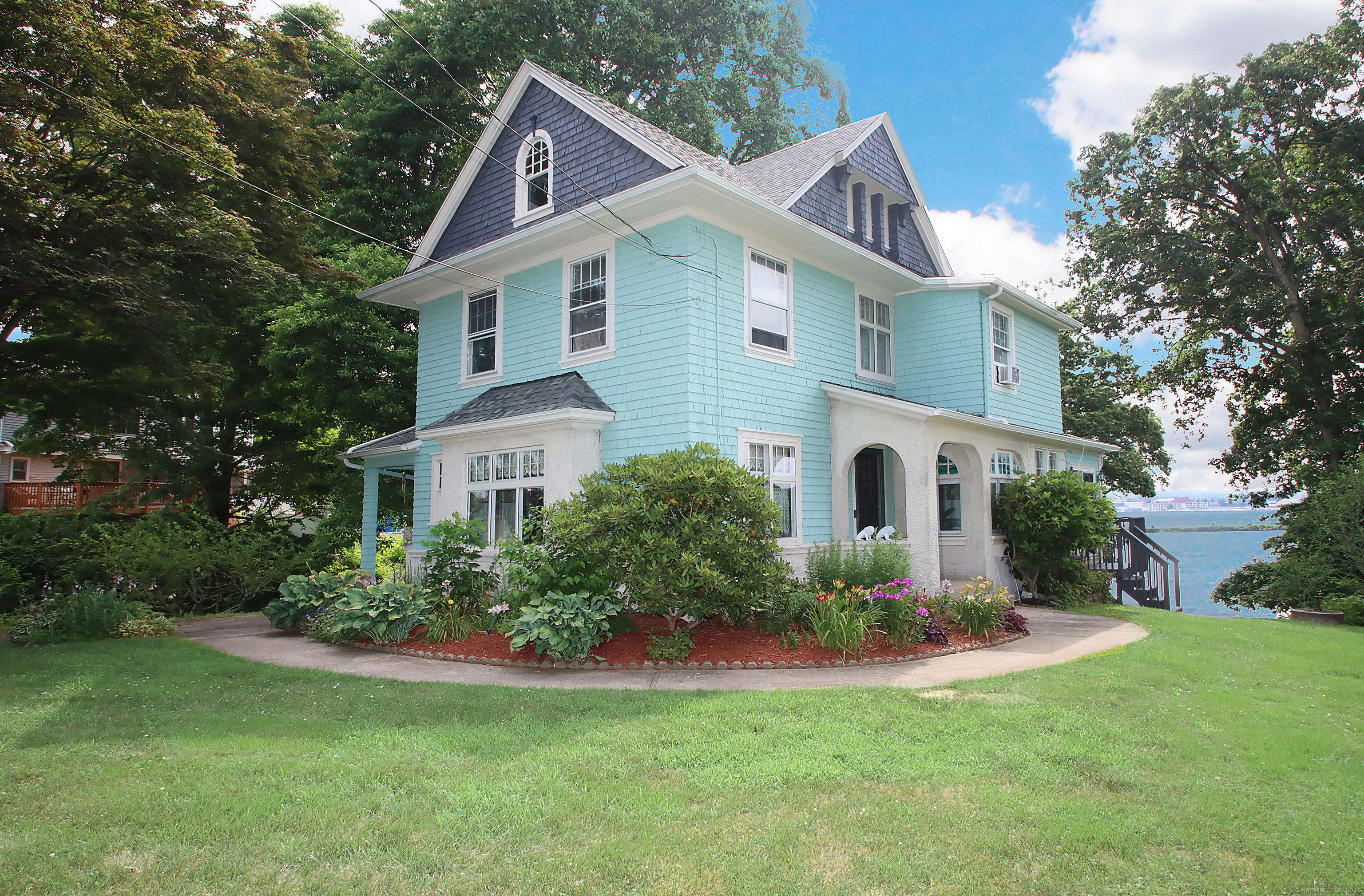 Property Photo:  1 Best View Road  CT 06375 