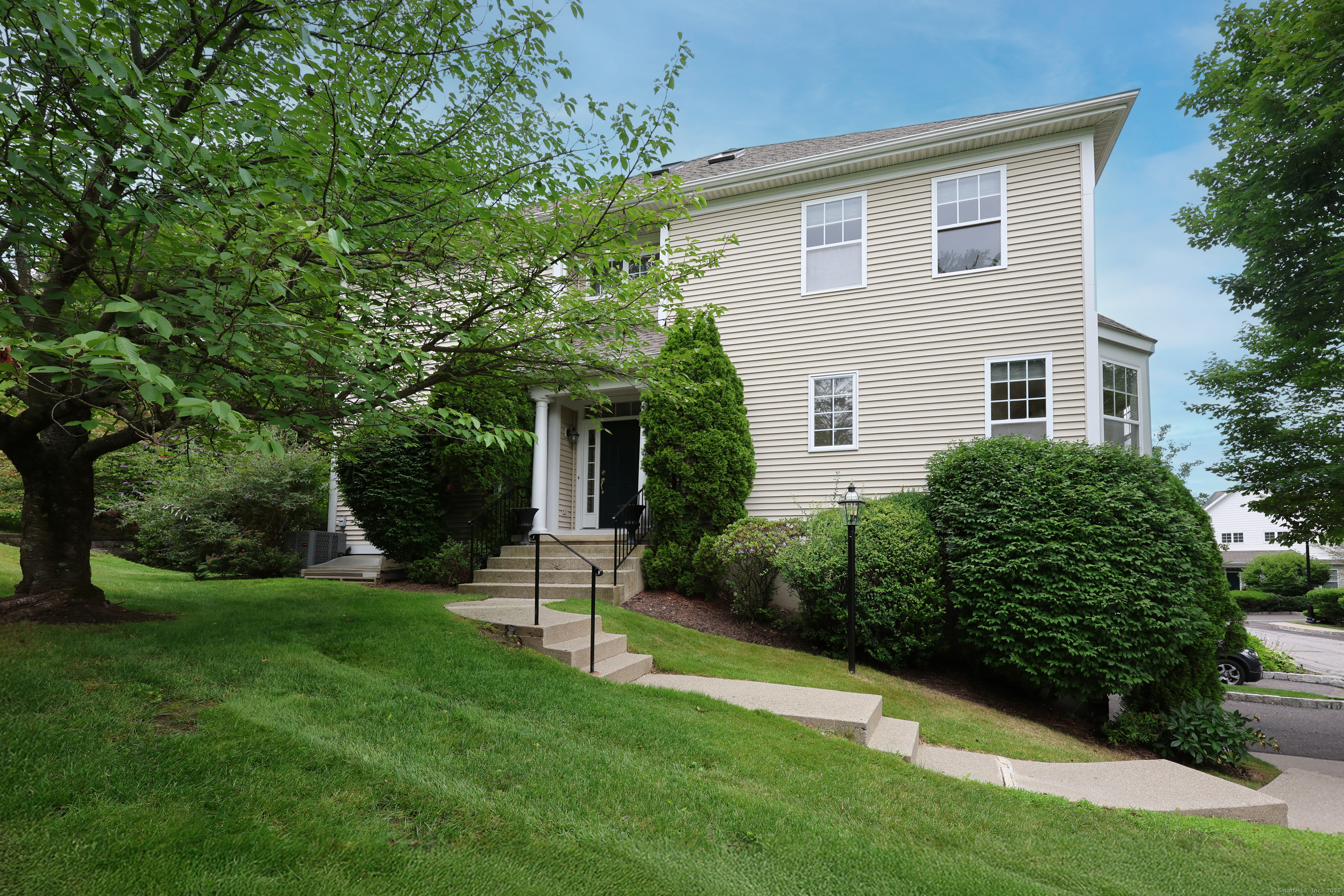 Property Photo:  39 Faith Lane 39  CT 06810 