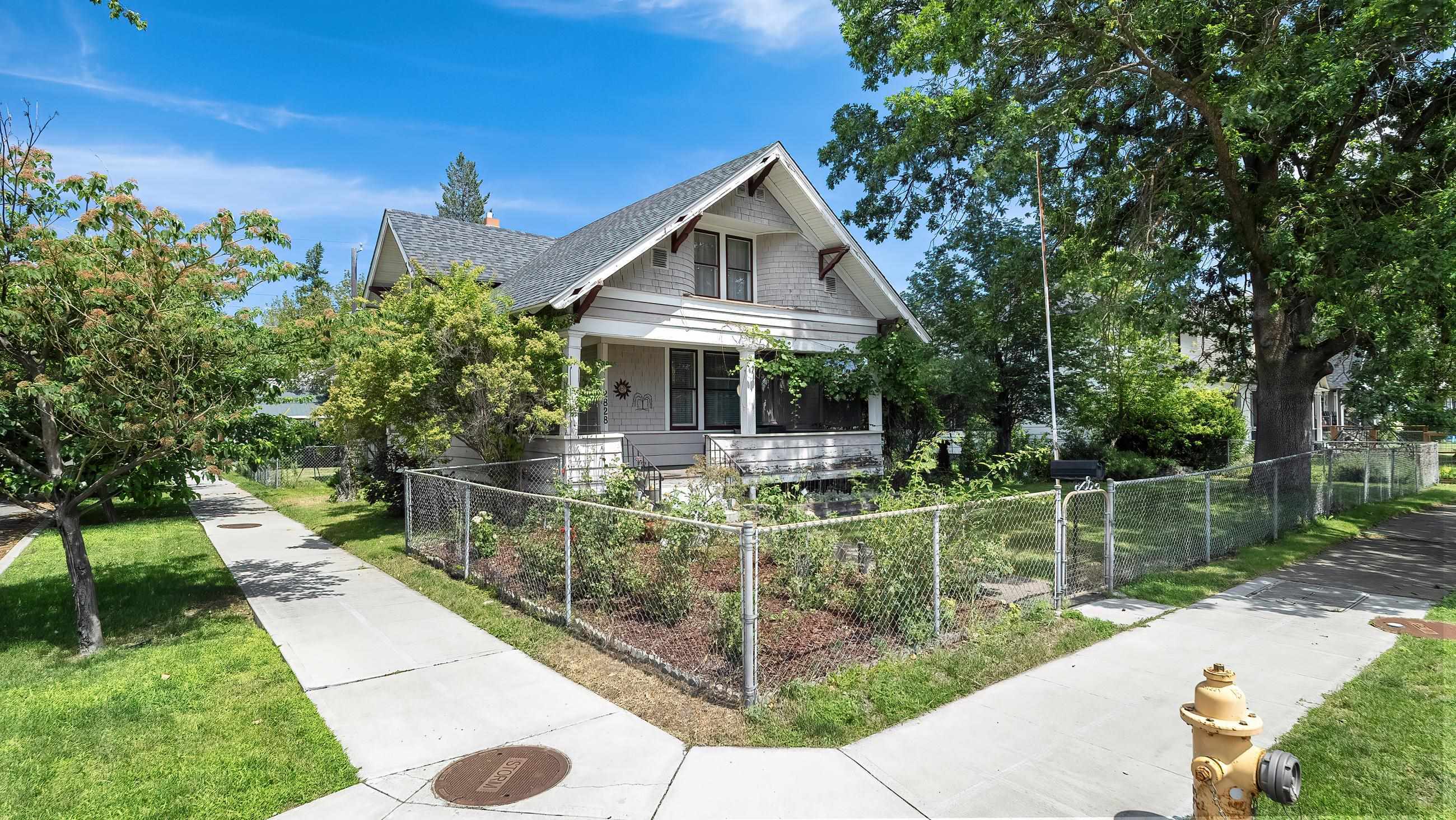 Property Photo: 2828 W Boone Ave WA 99201