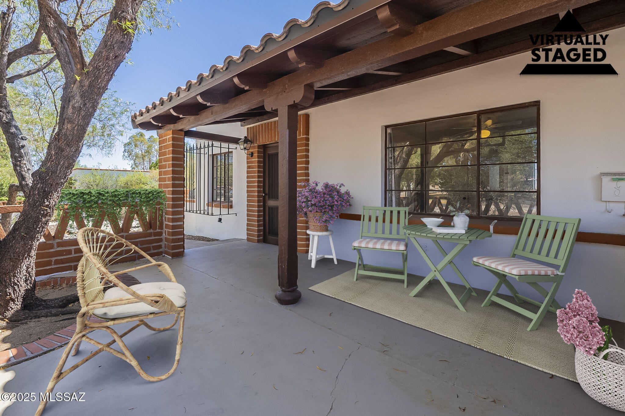 Property Photo: 221 S Paseo Tierra Apt A AZ 85614