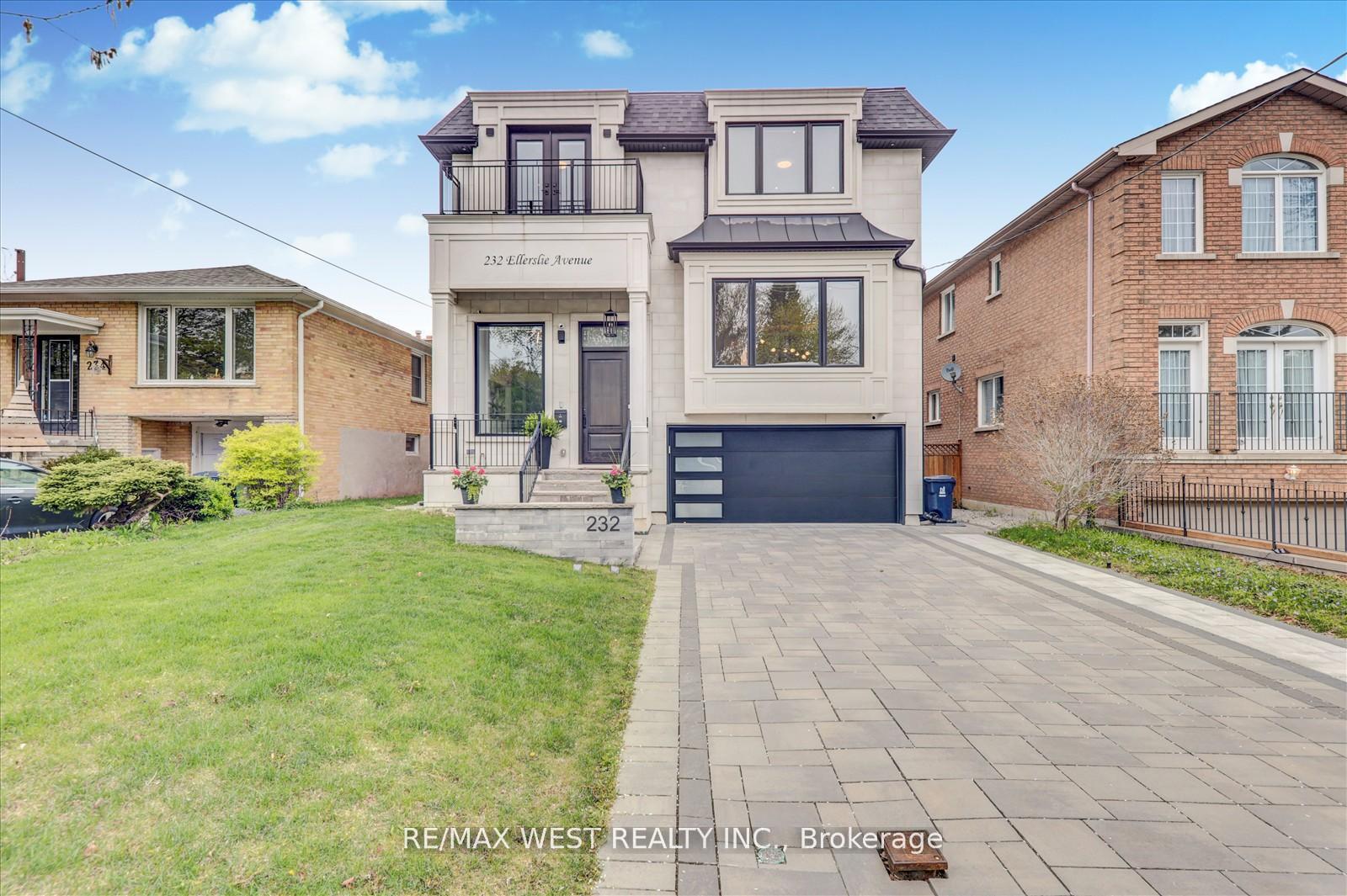 Property Photo:  232 Ellerslie Avenue  ON M2N 1Y4 