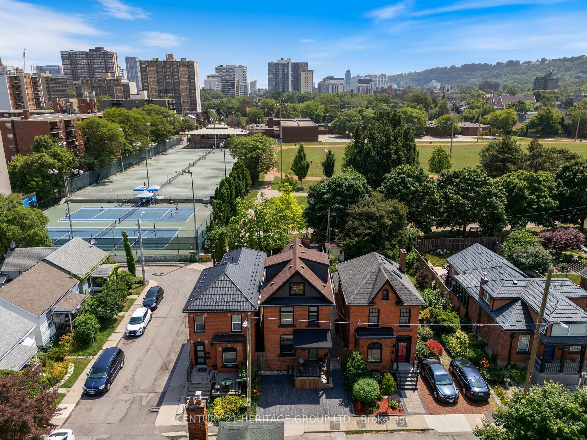 Property Photo:  3 Reginald Street  ON L8P 3X8 