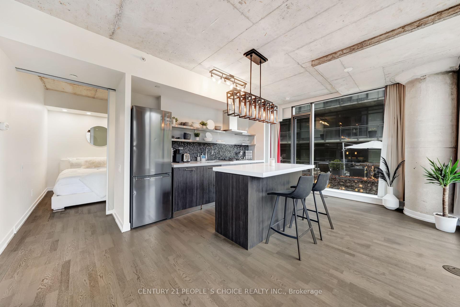 Photo de la propriété: 560 King Street W 305 ON M5V 1M3