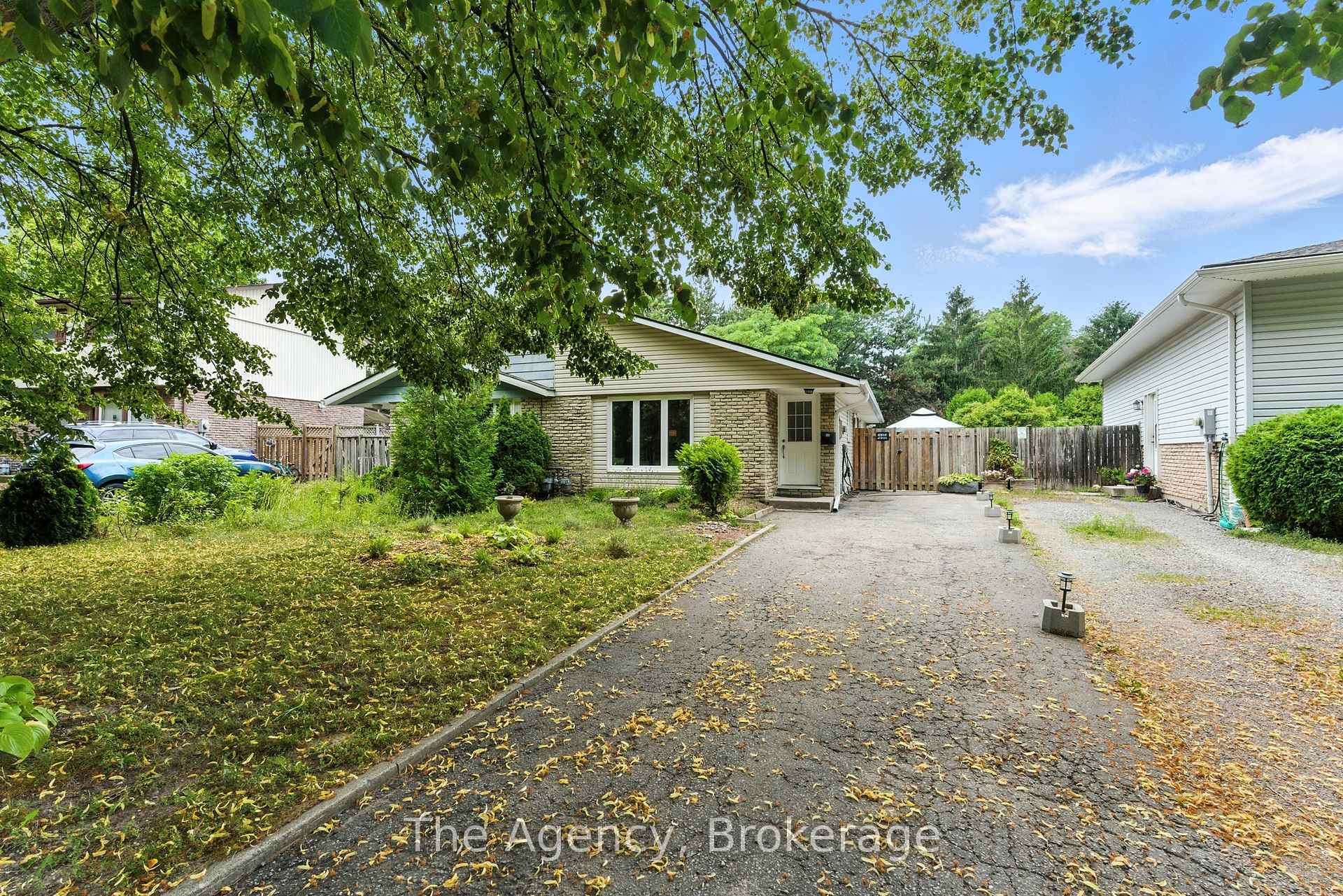 Property Photo: 43 Elma Street ON L2N 6Z2