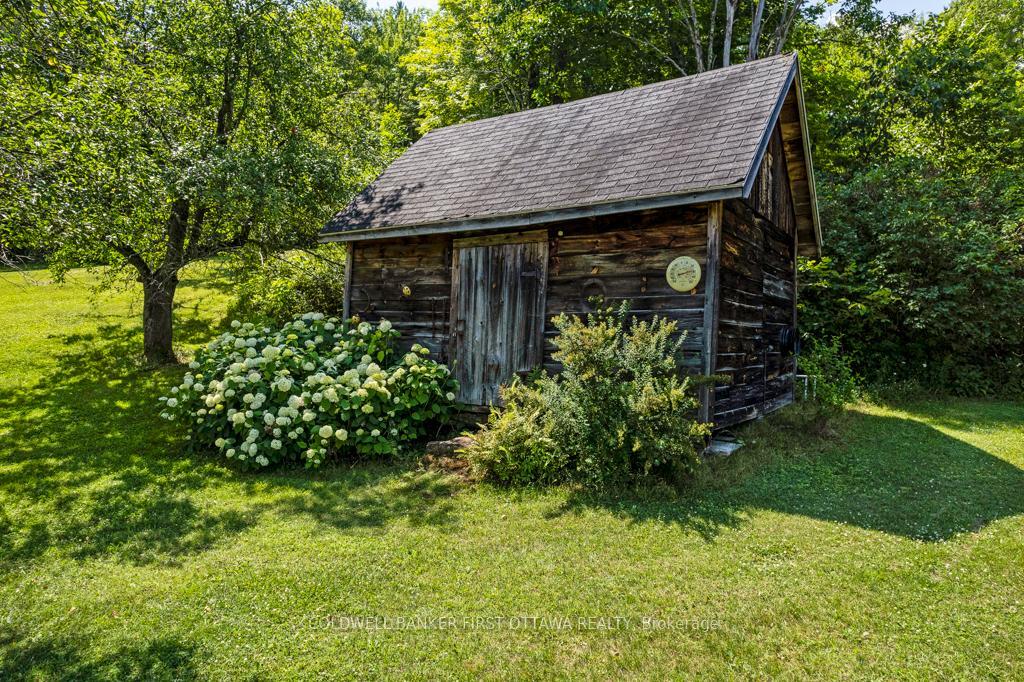 Property Photo:  9252 Highway 511 Road  ON K0G 1K0 