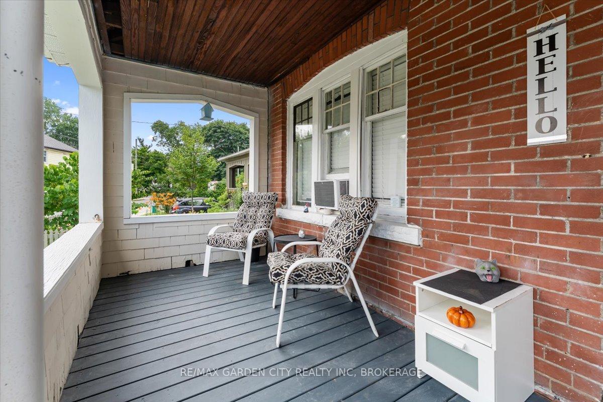 Property Photo: 43 York Street ON L2R 6C2