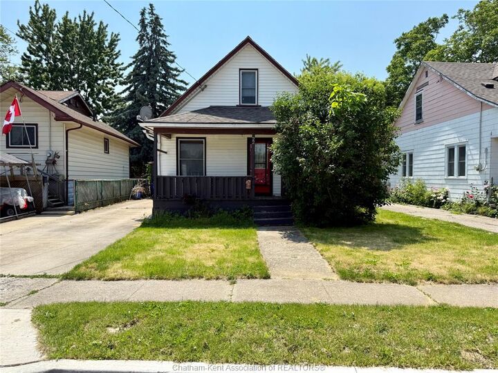 Property Photo: 22 Minnie Street ON N8A 1S4